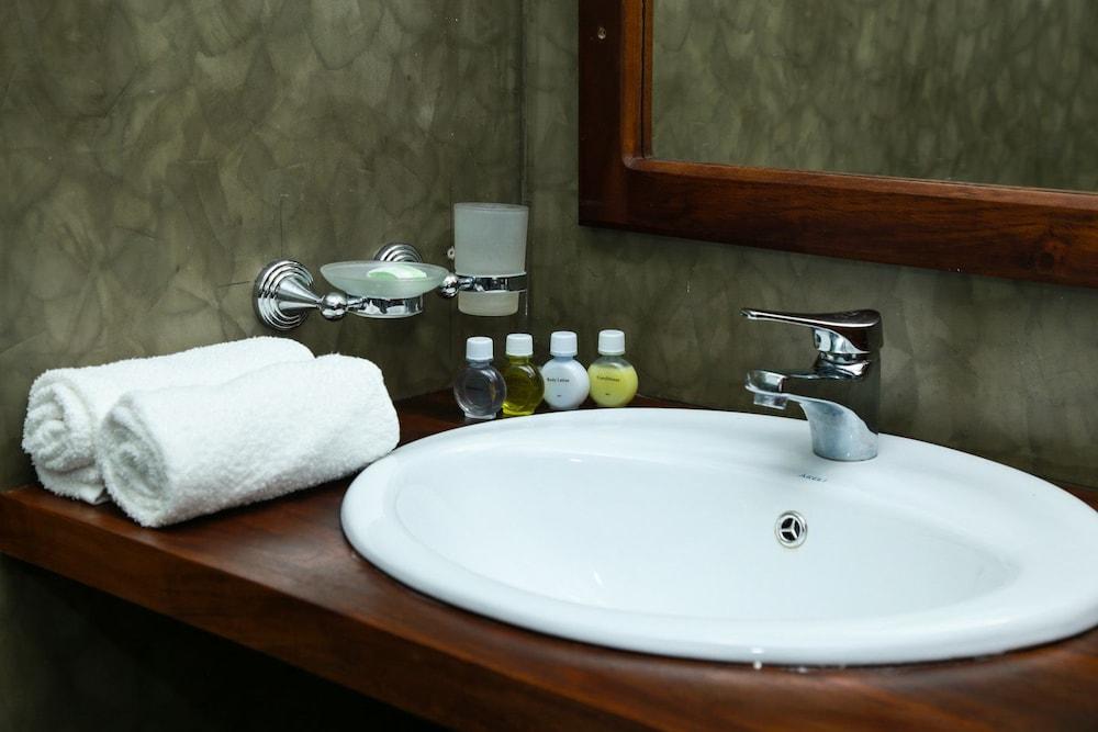 Yala Oga Reach Hotel تيساماهاراما المظهر الخارجي الصورة
